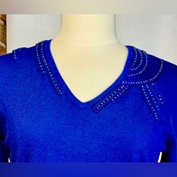 Tribal NWT Royal blue beaded v-neck sweater Size Small -Retails @ $93 - Picture 2 of 9